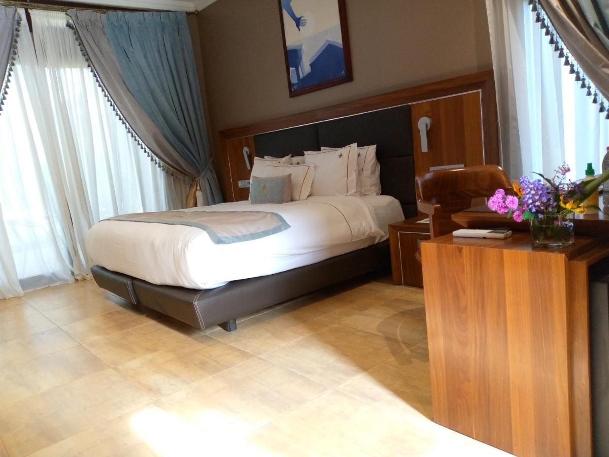 Tagidor Garden Resort And Spa Bangou Exterior photo