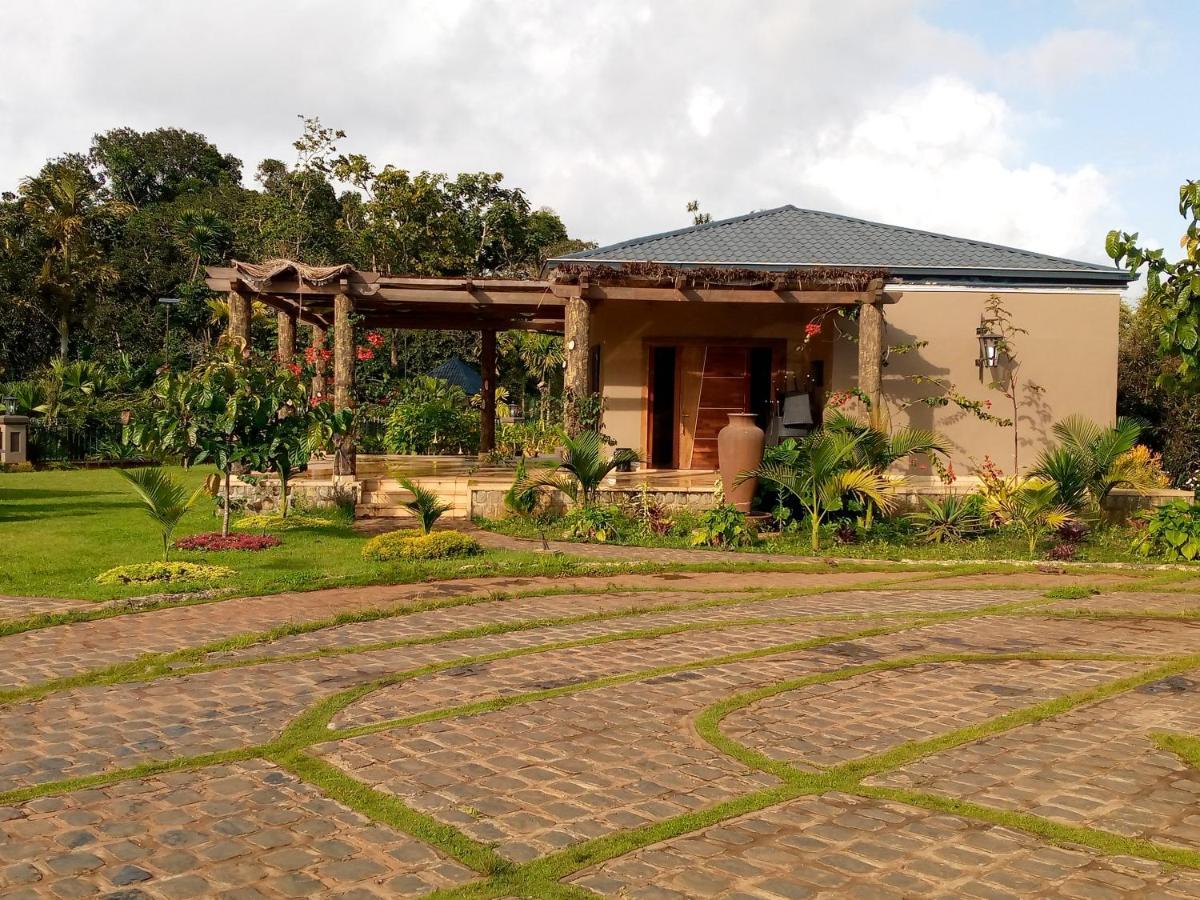 Tagidor Garden Resort And Spa Bangou Exterior photo